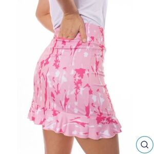 Golftini Mamma Mia Pink Camo Pull On Ruffle Golf Skort, new